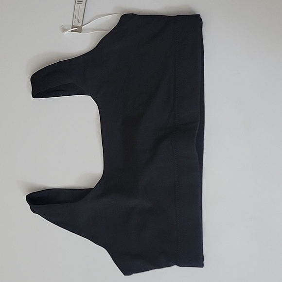 Everlane The Tank Bra in Black•S - Picture 11 of 12